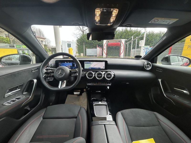 MERCEDES Classe A 200d 150 Ch Amg Line 8G-Dct / Garantie Constructeur