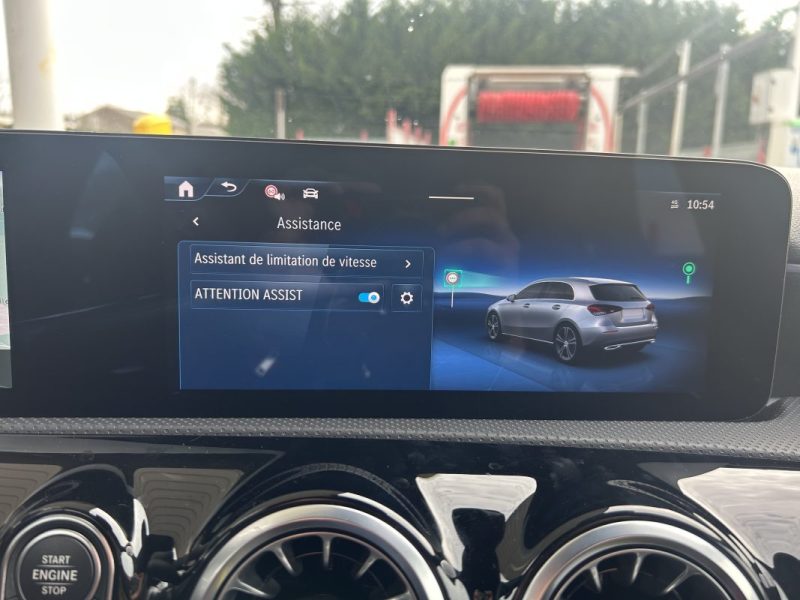 MERCEDES Classe A 200d 150 Ch Amg Line 8G-Dct / Garantie Constructeur