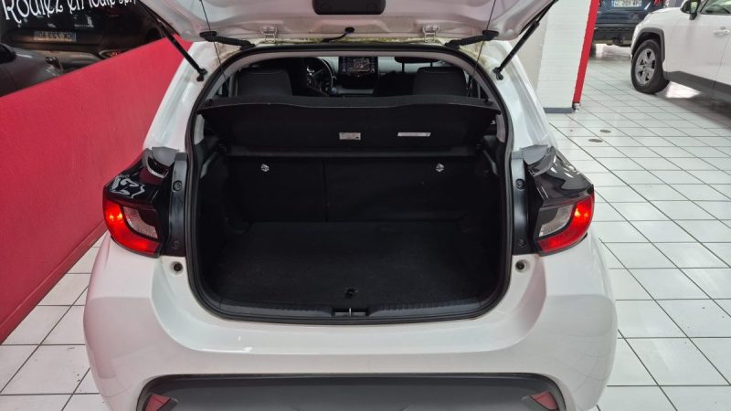 TOYOTA YARIS 4 HYBRIDE 116cv DYNAMIC BUSINESS/1 ERE MAIN/TVA RECUPERABLE