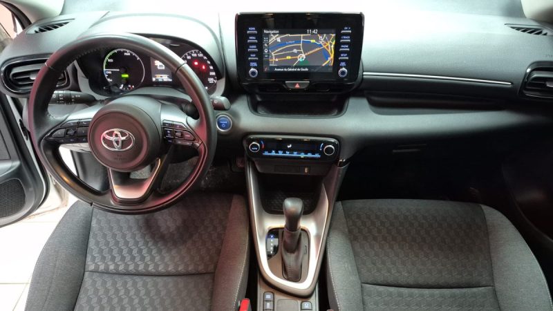 TOYOTA YARIS 4 HYBRIDE 116cv DYNAMIC BUSINESS/1 ERE MAIN/TVA RECUPERABLE
