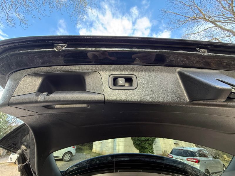 MERCEDES CLASSE A 180 136CH AMG LINE 