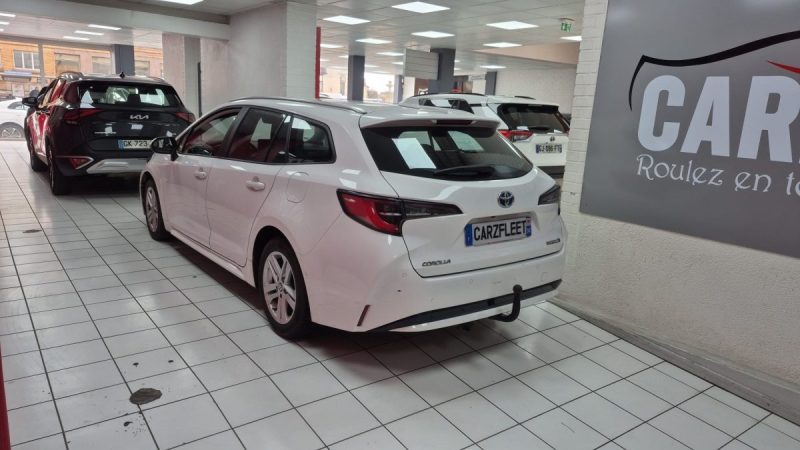 TOYOTA COROLLA TOURING SPORTS 122cv DYNAMIC BUSINESS/1 ERE MAIN/TVA RECUPERABLE