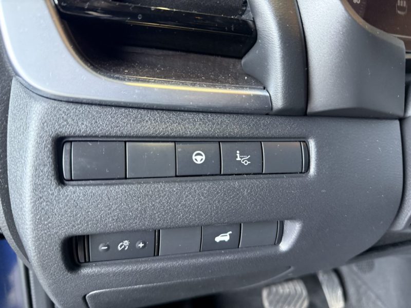 NISSAN X-TRAIL E-POWER 204ch TEKNA / 27.850km /  2023