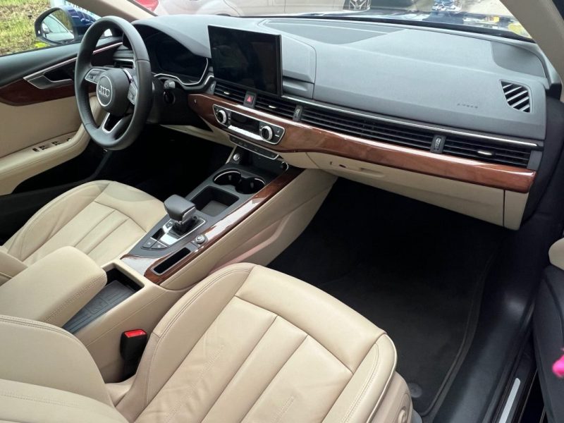 AUDI A4 35 2.0L TDI AVUS 163CH S TRONIC