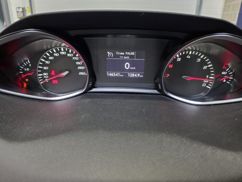 PEUGEOT 308 1.6thp 156cv FELINE / SUIVI COMPLET / DISTRI OK