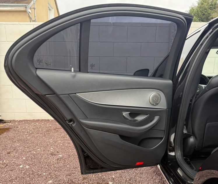 MERCEDES CLASSE E220D SPORTLINE BVA 9G-TRONIC 194ch / TOIT OUVRANT PANORAMIQUE / CAMÉRA DE RECUL