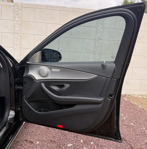 MERCEDES CLASSE E220D SPORTLINE BVA 9G-TRONIC 194ch / TOIT OUVRANT PANORAMIQUE / CAMÉRA DE RECUL