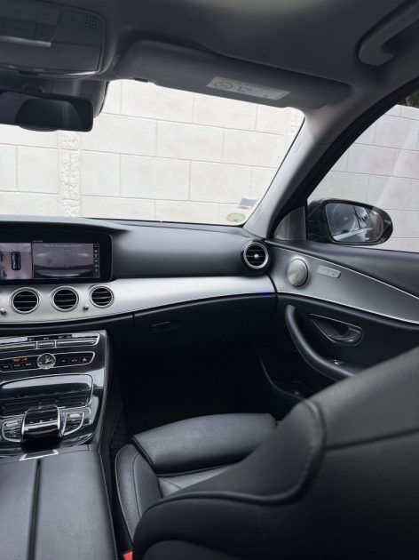 MERCEDES CLASSE E220D SPORTLINE BVA 9G-TRONIC 194ch / TOIT OUVRANT PANORAMIQUE / CAMÉRA DE RECUL
