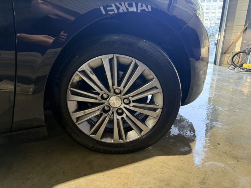 PEUGEOT 308 1.2 ALLURE / CAR PLAY / 79.000km / 2017