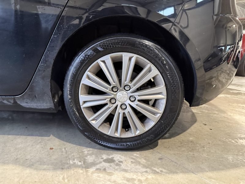 PEUGEOT 308 1.2 ALLURE / CAR PLAY / 79.000km / 2017