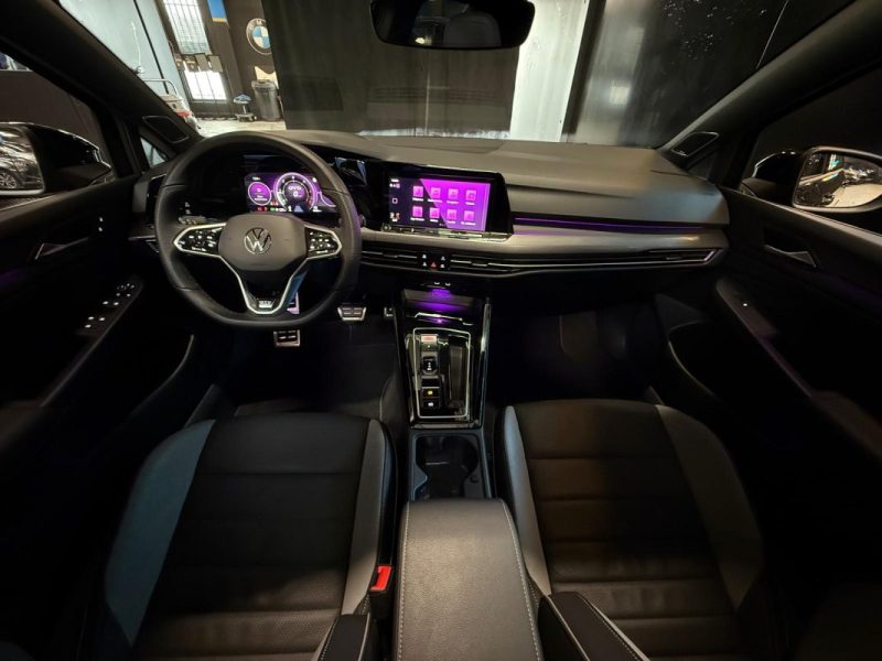 VOLKSWAGEN GOLF 8 GTD 2.0 Tdi 200cv DSG7 / TOIT OUVRANT + AFFICHAGE TETE HAUTE + CUIR ELEC + H&K /