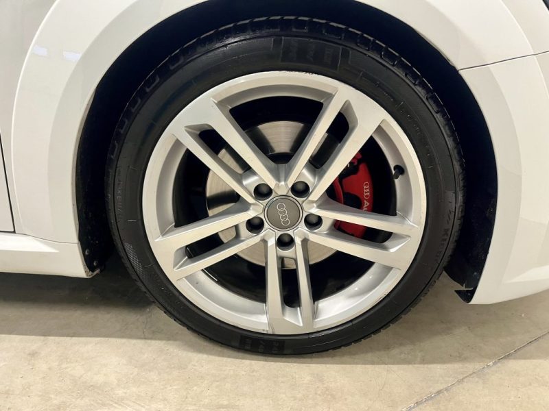 AUDI TT Coupé MK3 2.0 TFSI 230ch S-Line Boite manuelle