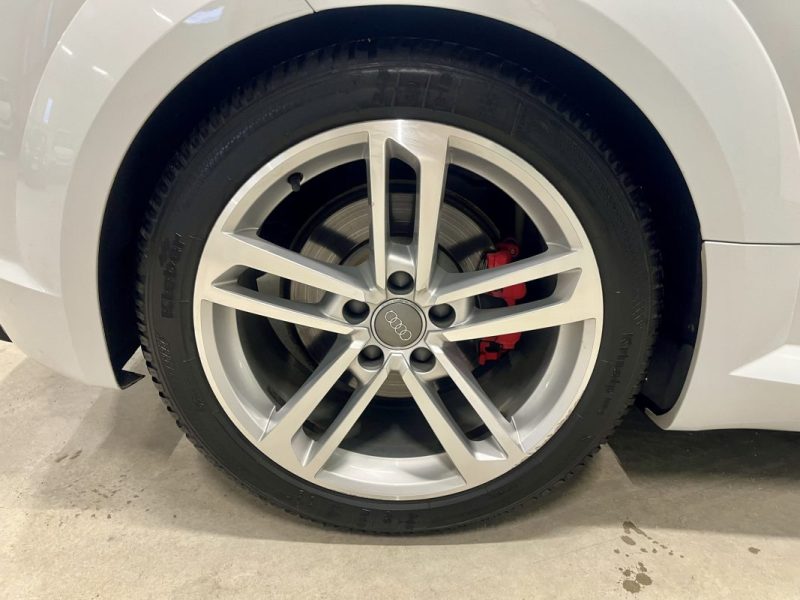 AUDI TT Coupé MK3 2.0 TFSI 230ch S-Line Boite manuelle