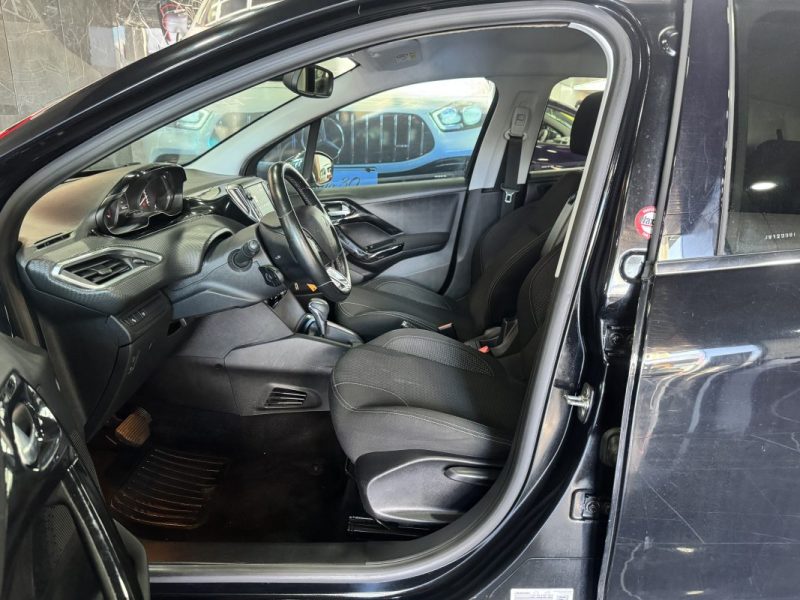 PEUGEOT 208 1.2 PURETECH 110CH E6.C GT LINE S&S EAT6 5P 2018