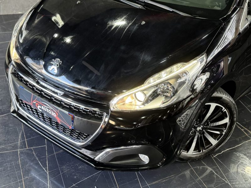 PEUGEOT 208 1.2 PURETECH 110CH E6.C GT LINE S&S EAT6 5P 2018