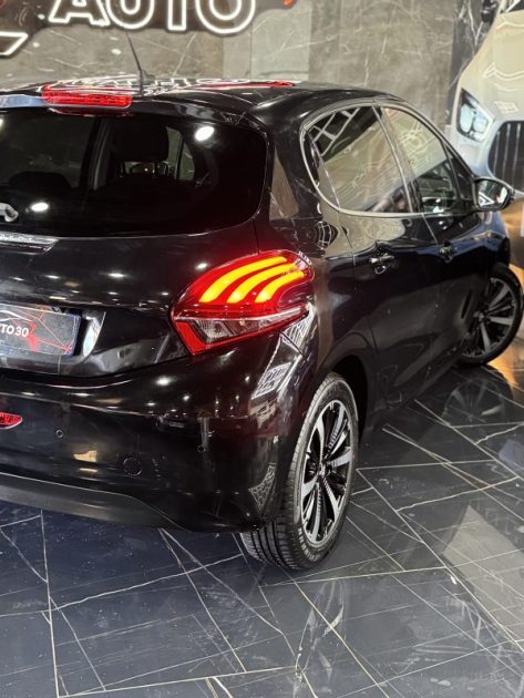 PEUGEOT 208 1.2 PURETECH 110CH E6.C GT LINE S&S EAT6 5P 2018