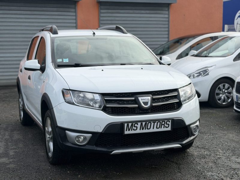 DACIA SANDERO 1.5 DCI 90 cv - GARANTIE 12 mois - STEPWAY Prestige