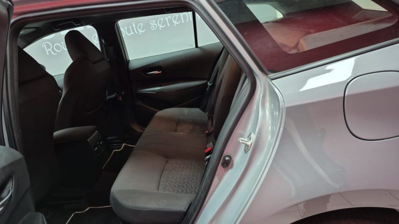 TOYOTA COROLLA TOURING SPORTS 122cv DYNAMIC BUSINESS/1 ERE MAIN/TVA RECUPERABLE
