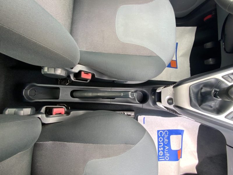 FORD KA 1.3 TDCI 75CH TITANIUM 2012