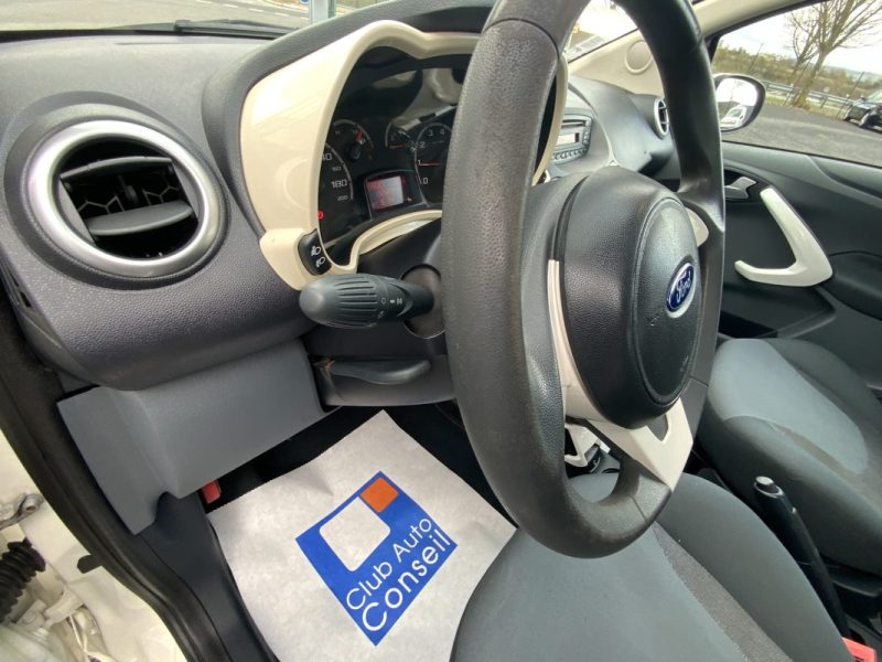 FORD KA 1.3 TDCI 75CH TITANIUM 2012