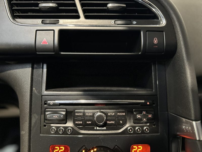 PEUGEOT 3008 1.6 BLUEHDI 120CH ALLURE S&S EAT6 - KIT DISTRIBUTION NEUF 