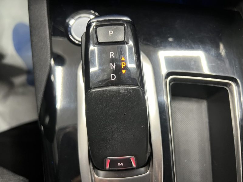 Peugeot 3008 1.6 BlueHDI 120ch Allure Business S&S EAT6 | Sièges électriques | Caméra | Carplay