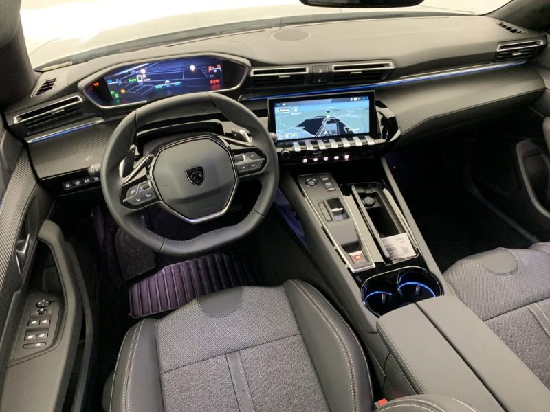 PEUGEOT 508 SW HYBRID 180 E-EAT8 ALLURE 2025