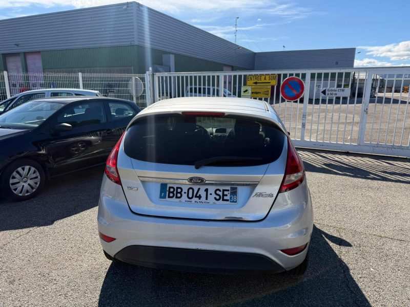 FORD FIESTA 1.6 TDCI 95 TITANIUM + GARANTIE 