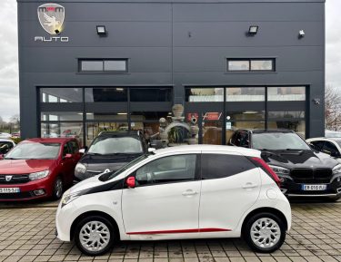 TOYOTA AYGO II 1.0 VVT-I 72CH X-PLAY MY20 2021