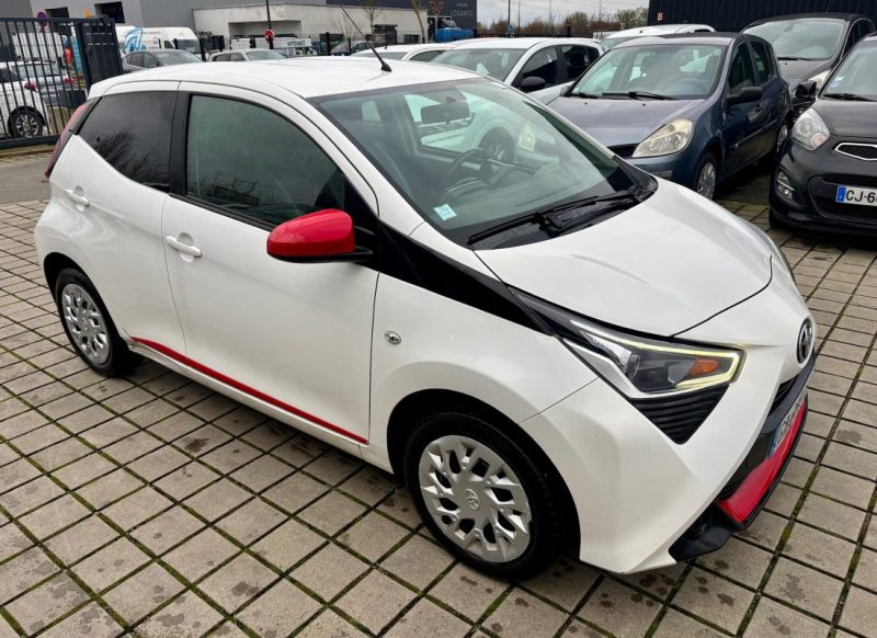 TOYOTA AYGO II 1.0 VVT-I 72CH X-PLAY MY20 2021