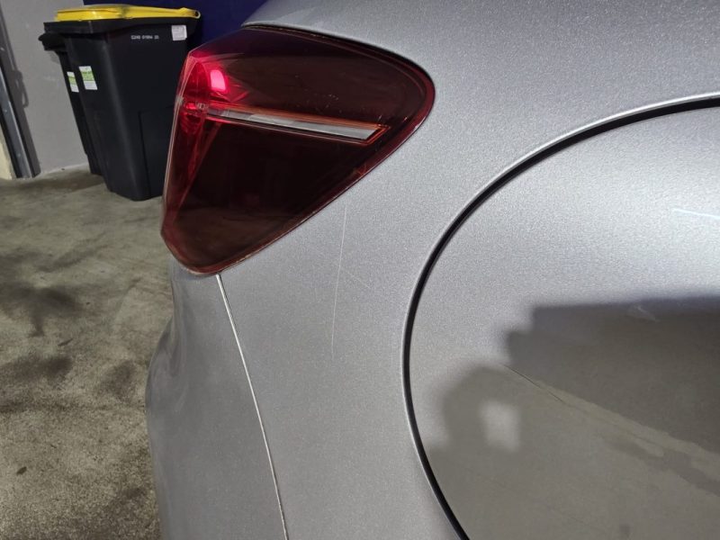 RENAULT CLIO 5 1.6 E-TECH BUSINESS 140Cv - BVA -ENTRETIEN COMPLET - CARPLAY-CT OK