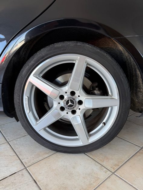 Mercedes-Benz CLS 500 Shooting Brake 4MATIC – V8 408ch – Élégance rare & configuration haut de gamme