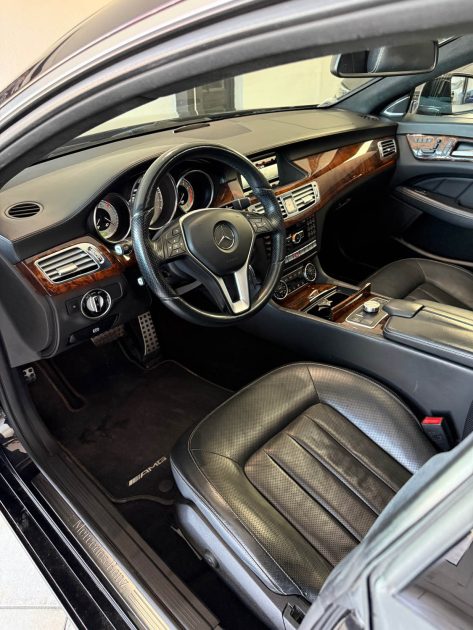 Mercedes-Benz CLS 500 Shooting Brake 4MATIC – V8 408ch – Élégance rare & configuration haut de gamme