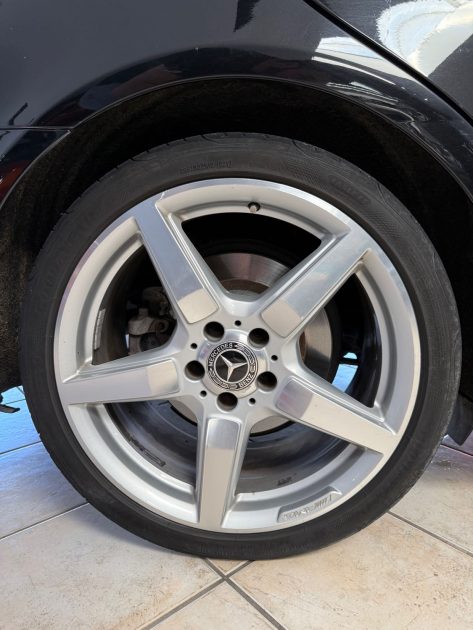 Mercedes-Benz CLS 500 Shooting Brake 4MATIC – V8 408ch – Élégance rare & configuration haut de gamme