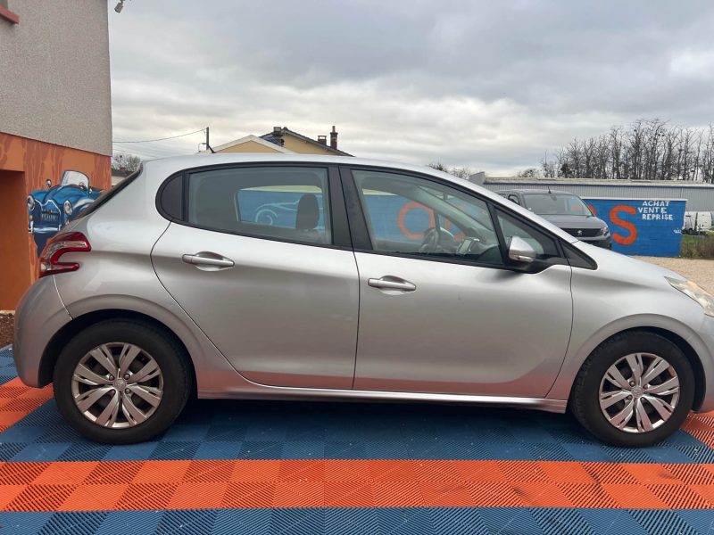 PEUGEOT 208 1.6 E-HDI FAP  92 CV 2012