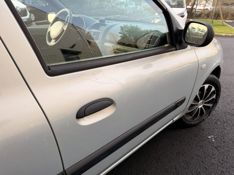 RENAULT CLIO II - 1.2i - 75 ch - Phase 2 - COURROIE DISTRIBUTION ET EMBRAYAGE NEUFS -