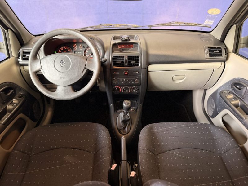 RENAULT CLIO II - 1.2i - 75 ch - Phase 2 - COURROIE DISTRIBUTION ET EMBRAYAGE NEUFS -