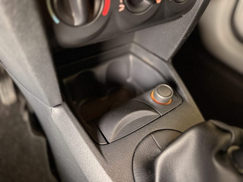 RENAULT CLIO II - 1.2i - 75 ch - Phase 2 - COURROIE DISTRIBUTION ET EMBRAYAGE NEUFS -