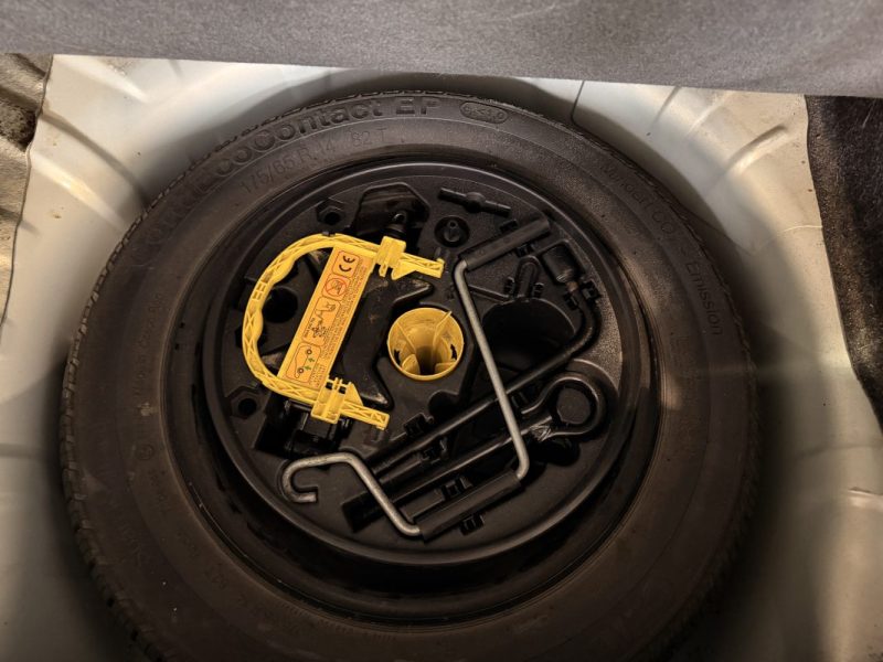 RENAULT CLIO II - 1.2i - 75 ch - Phase 2 - COURROIE DISTRIBUTION ET EMBRAYAGE NEUFS -