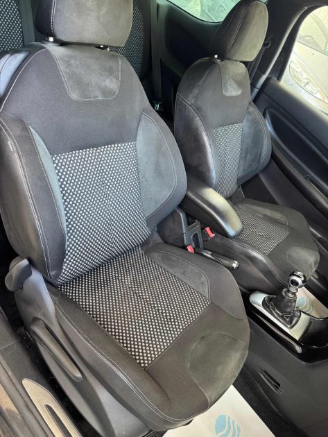 CITROËN DS3 1.6 THP 156 Cv SPORT CHIC