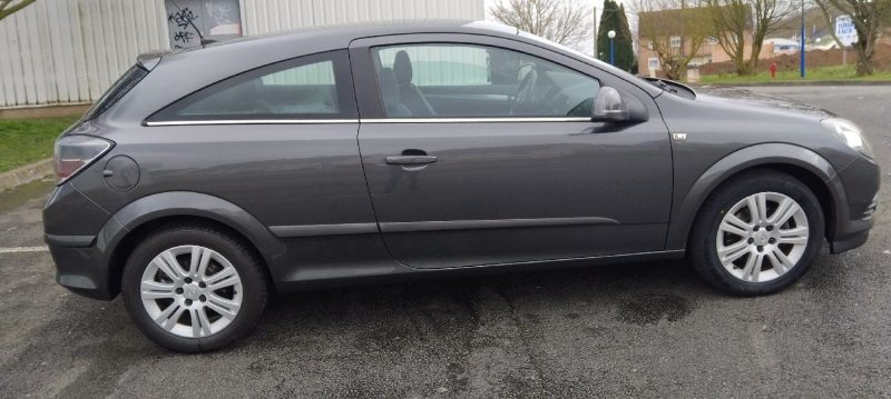 OPEL ASTRA 1.3 CDTI 90 CV GTC AN  2010 136 KM