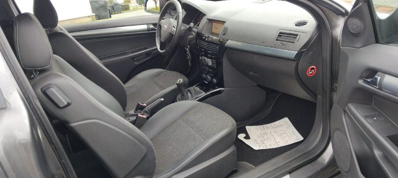 OPEL ASTRA 1.3 CDTI 90 CV GTC AN  2010 136 KM