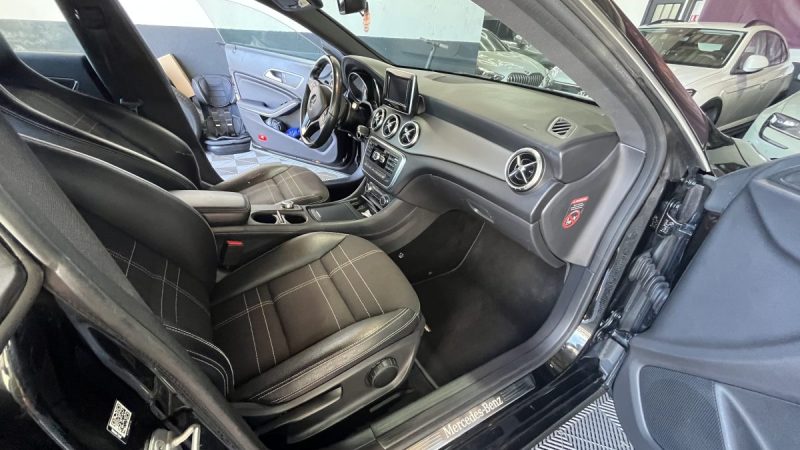 MERCEDES CLA 200 CDI  Sensation 7G-DCT
