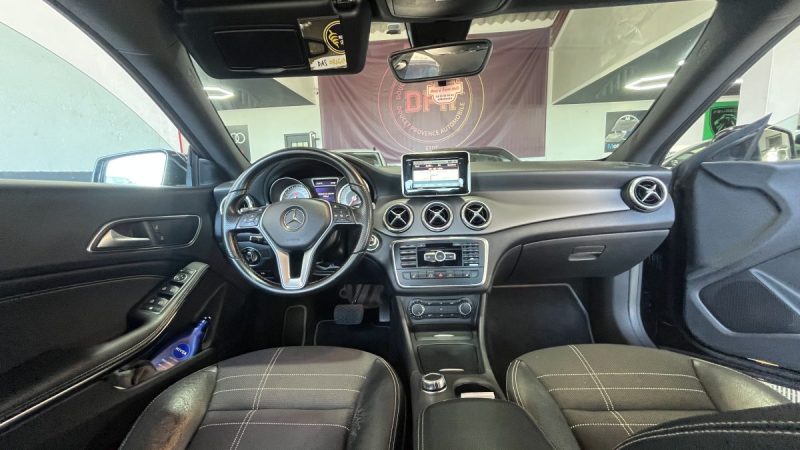MERCEDES CLA 200 CDI  Sensation 7G-DCT