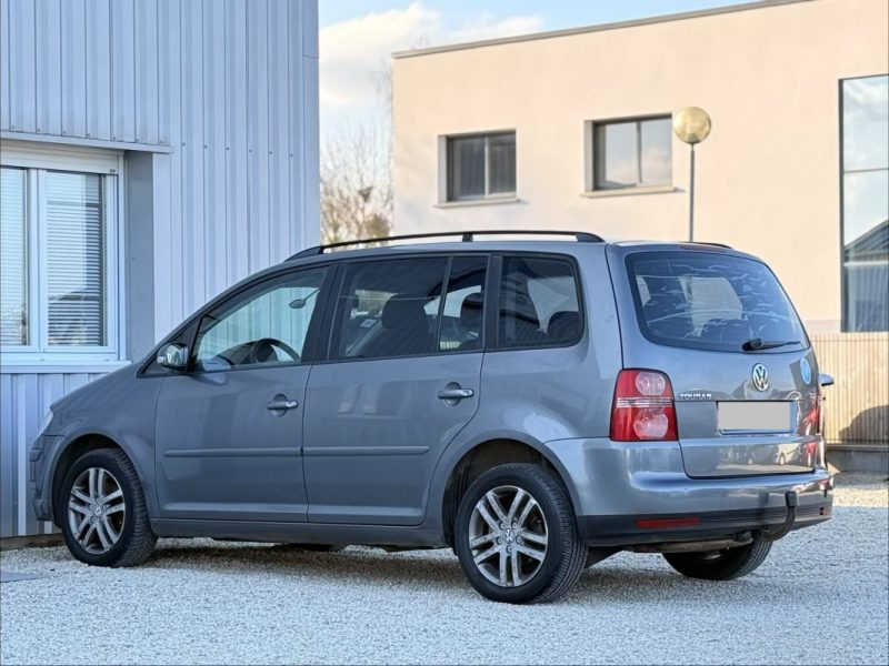 VOLKSWAGEN TOURAN 1.9 TDI 105CV CONFORT 7P 2007 194 000KM