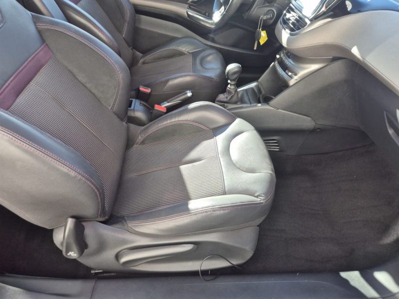 PEUGEOT 208 1.6 THP 155CH BVM6 XY 2013