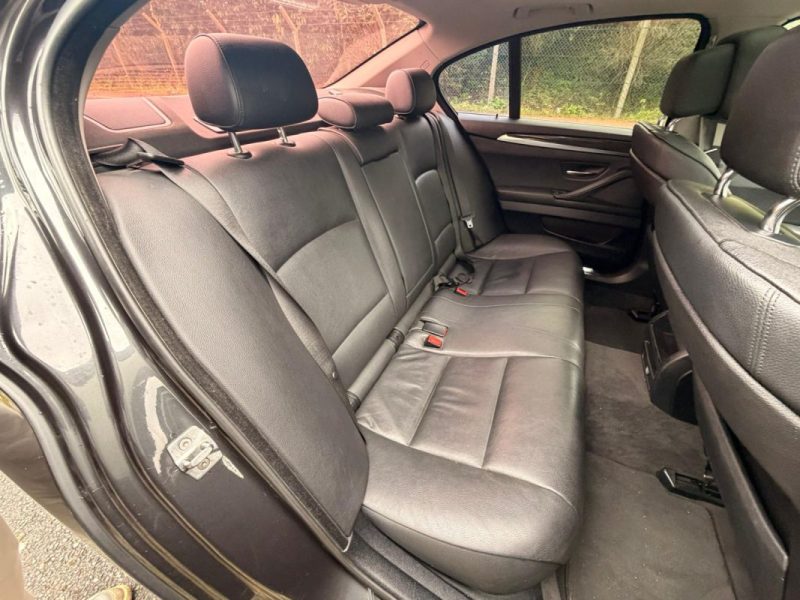 BMW SERIE 5 F10 2.0 520D FINITION SPORT 