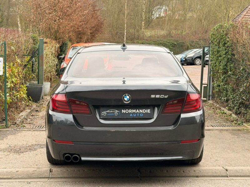 BMW SERIE 5 F10 2.0 520D FINITION SPORT 