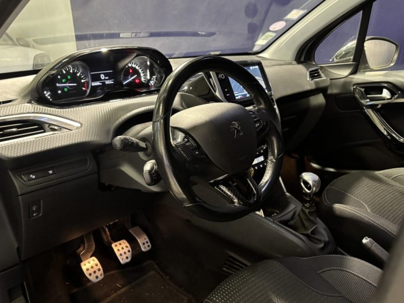 PEUGEOT 208 1.2 PURETECH 110CH TECH LINE S&S CARPLAY 2018