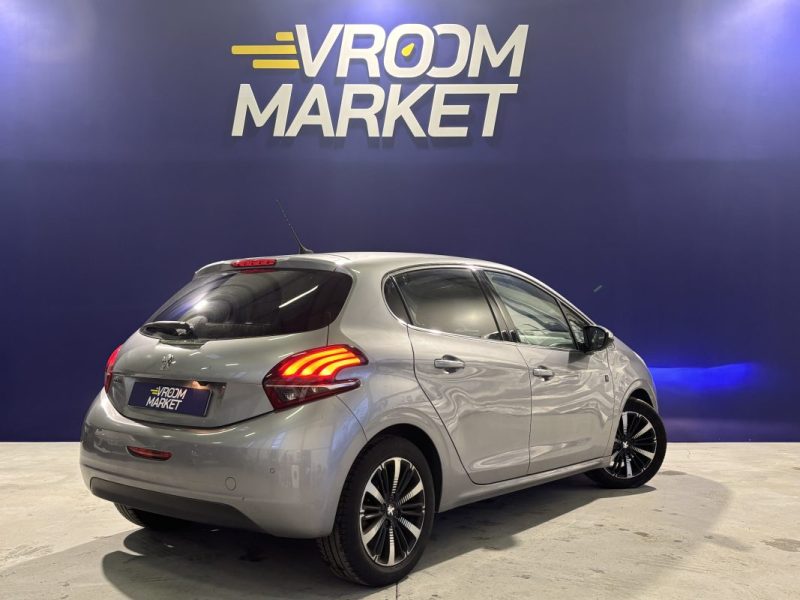 PEUGEOT 208 1.2 PURETECH 110CH TECH LINE S&S CARPLAY 2018
